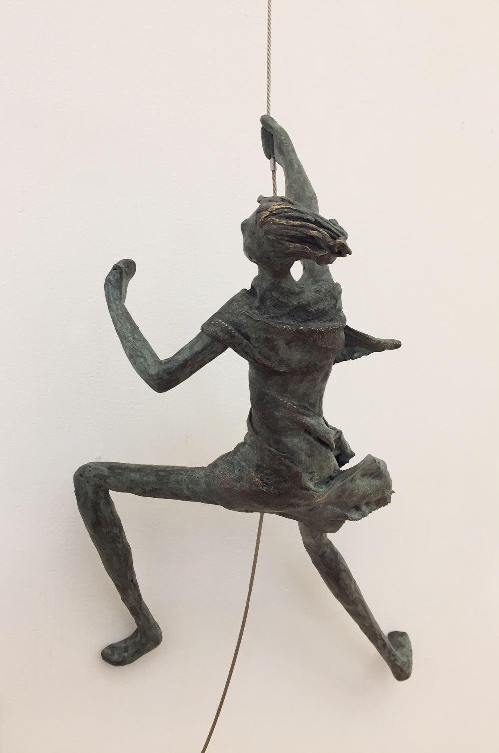 Anke Birnie  beeld in brons unica - galerie de Beeldenstorm