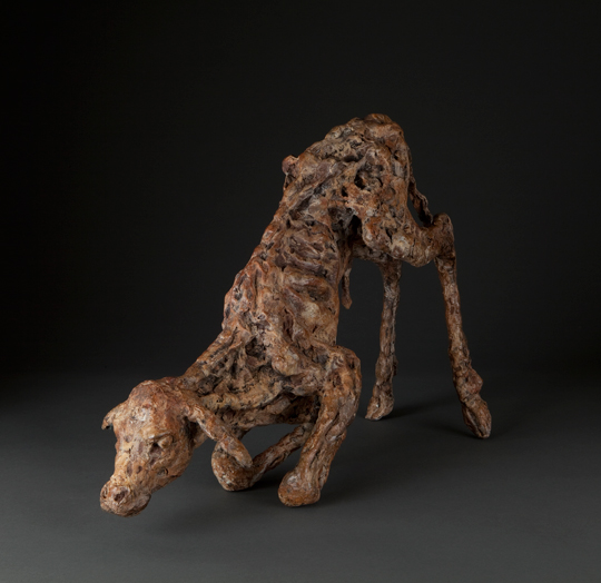 geknield kalf- - beeld in brons - Ans Zondag - Galerie de Beeldenstorm
